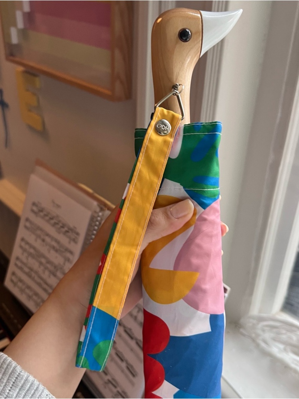 Like New Duckhead Colorful Abstract Shapes Umbrella - Picture 2 of 9